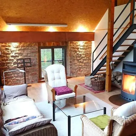 Vakantiehuis In Mit Terrasse, Grill Walscheid